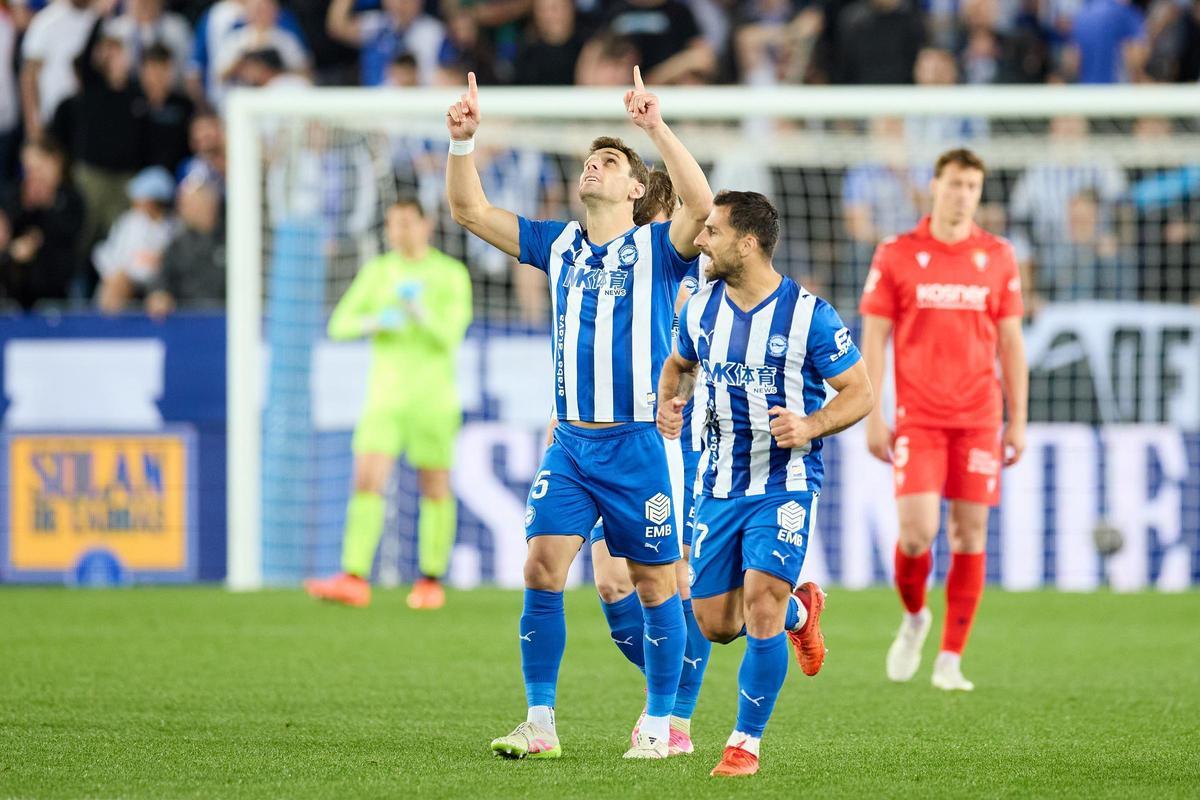 Lucas Boyé celebra el gol del empate del Alavés.