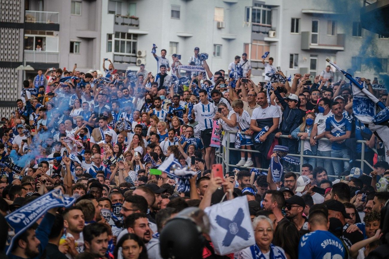 Ambiente previo del playoff entre CD Tenerife-UD Las Palmas