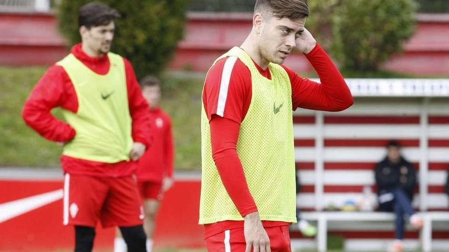 Barba y Juan Rodríguez, en el entrenamiento de ayer en Mareo.