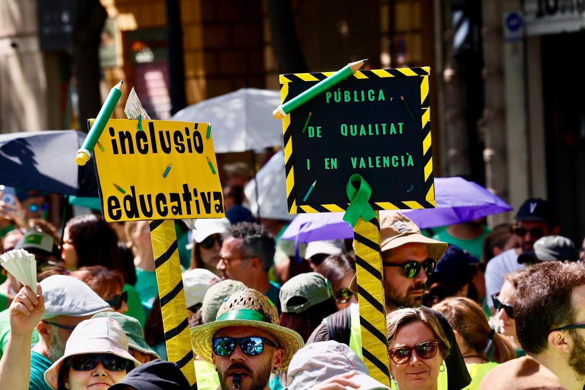 La manifestación de docentes de este martes 2 de junio, en imágenes