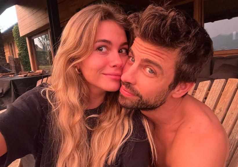 Gerard Piqué y Clara Chía muy acaramelados