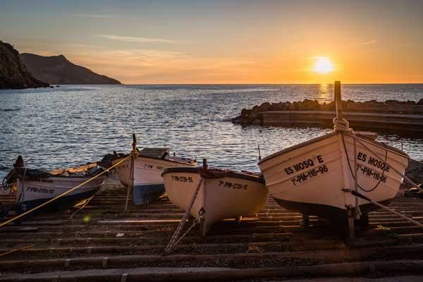 5. Preis: Boote auf Reede - gesehen in Port de Valldemossa im April vergangenen Jahres.