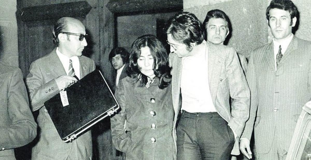 Quina nit la d’aquell any: quan Lennon i Yoko Ono van ser acusats de segrest a Mallorca