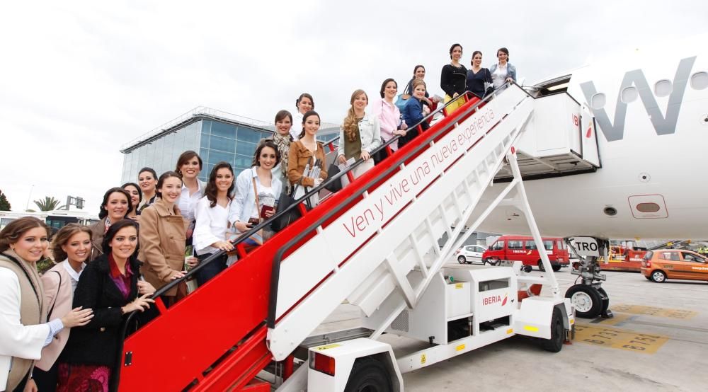 Las candidatas antes de subir al avión