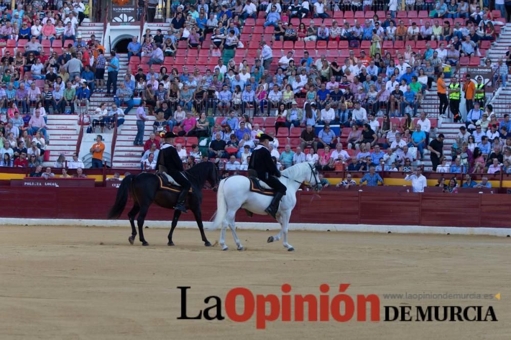 Ambiente en la corrida de rejones de la Feria de M