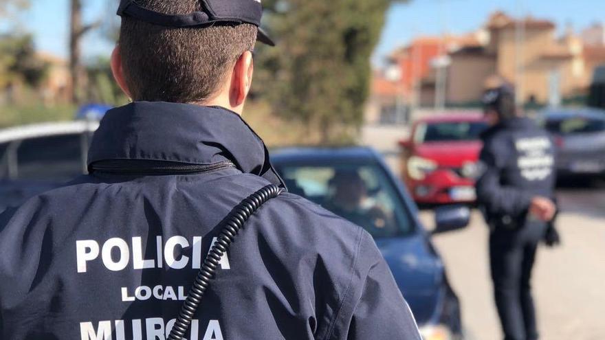 Detenidos en Murcia por intentar robar una moto y agredir a sus propietarios