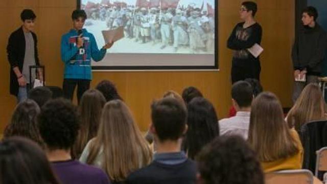 Jóvenes que reflejan la realidad