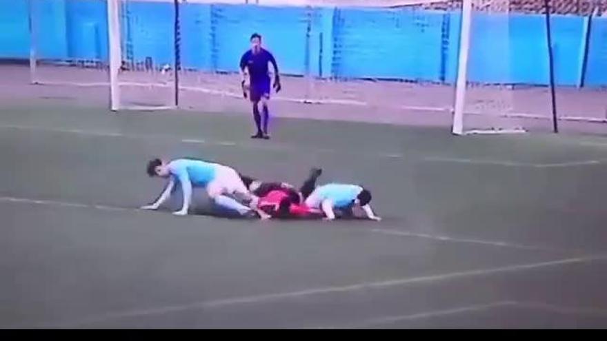 Brutal agresión en un partido de fútbol base en Canarias