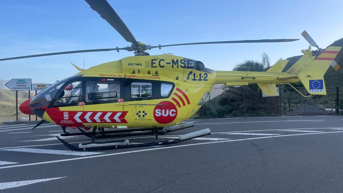 Una senderista sufre un percance en Los Mármoles  y es auxiliada por un helicóptero