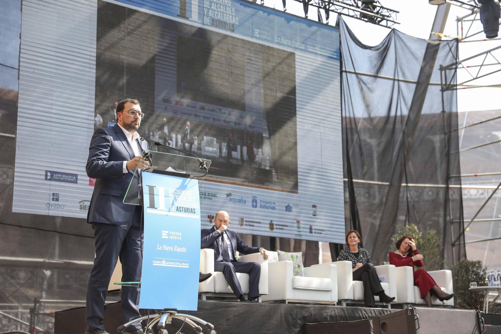 EN IMÁGENES: Así fue el encuentro en Gijón de alcaldes y alcaldesas asturianas dentro del Foro del Municipalismo