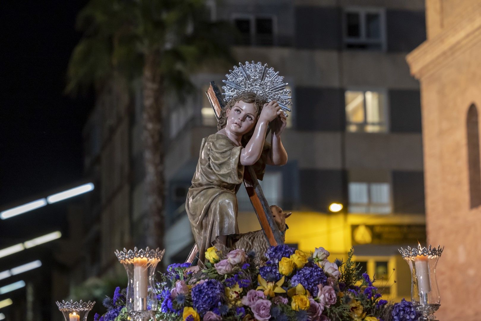 Encuentro de la Vía Dolorosa en Torrevieja del Miércoles Santo con la presencia del obispo José Ignacio Munilla