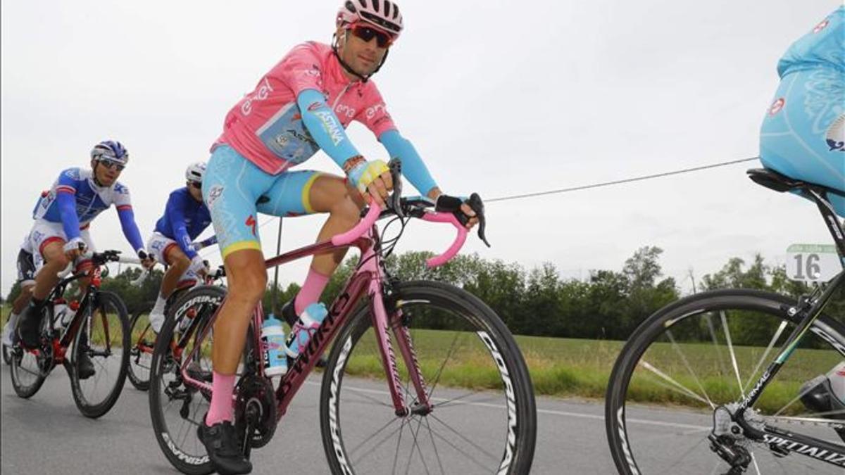 Homenaje al último vencedor del Giro, Vincenzo Nibali, con etapas en su Sicilia natal