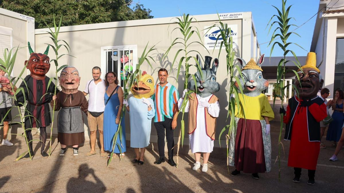 S'Alqueria Blanca da el sus oficial a las fiestas de Sant Roc 2026 con el esperado estreno de los nuevos 'caparrots'