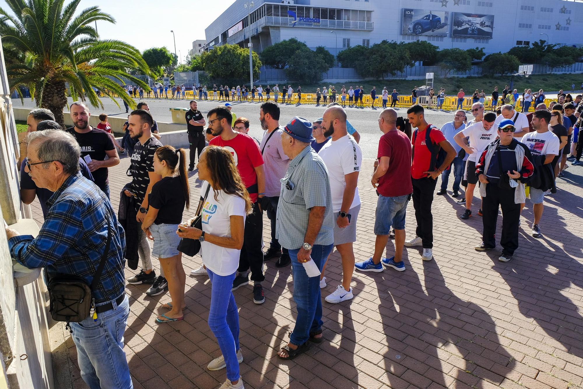 Comienza la venta de entradas para el derbi UD Las Palmas-CD Tenerife