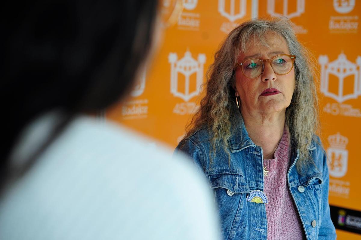 Chelo A,amda López presenta su primera novela 'La espía que bailaba'