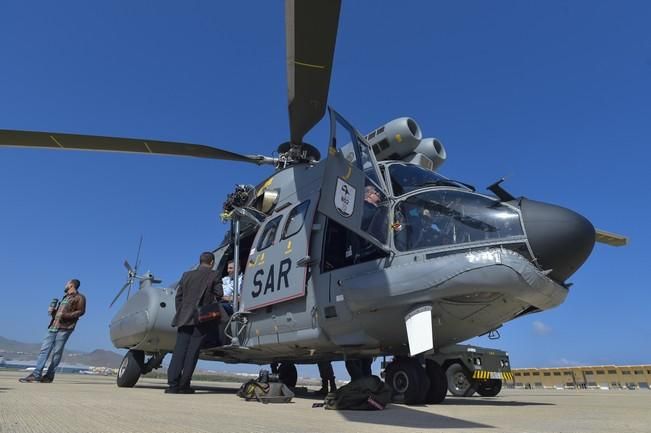 Presentación del nuevo helicóptero Superpuma ...