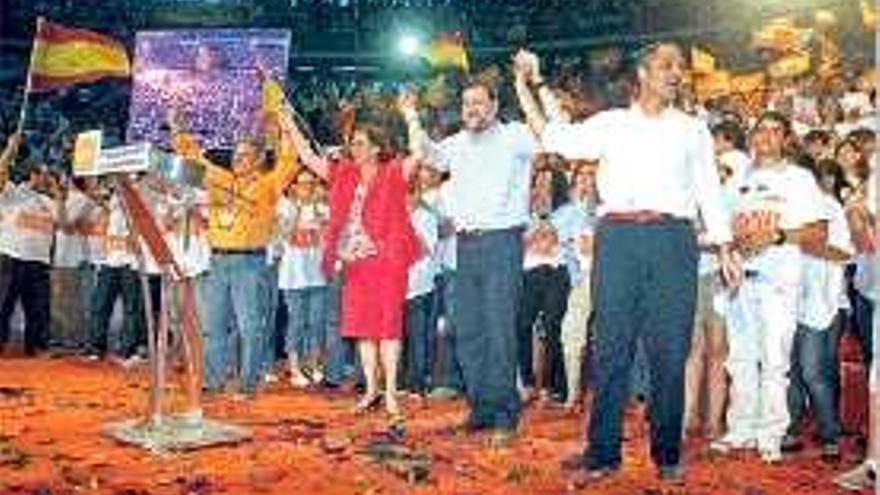 plana mayor. 

Rus, Barberá, Rajoy y Camps en el acto de Xàtiva.