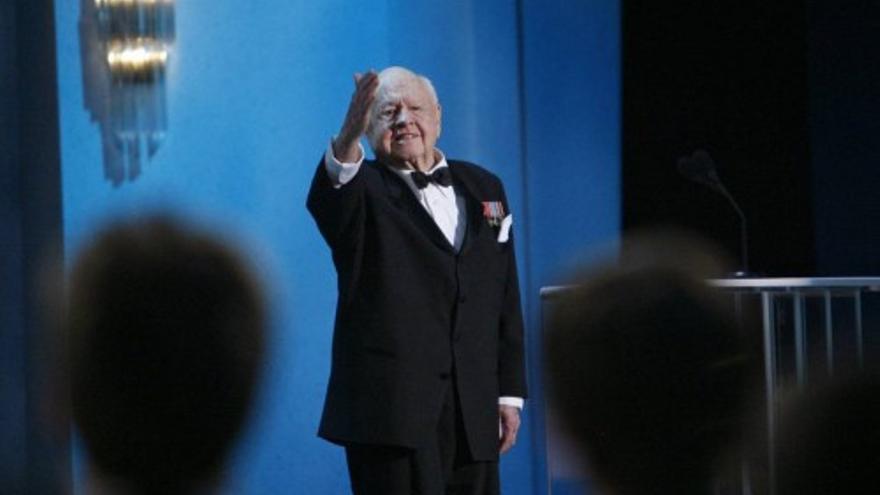 Muere Mickey Rooney