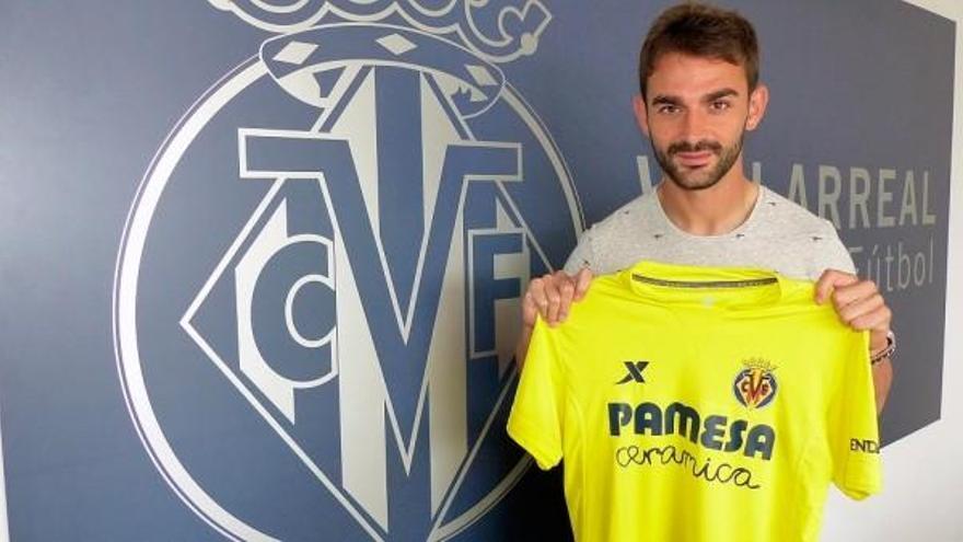 El Villarreal hace oficial la llegada de Adrián López