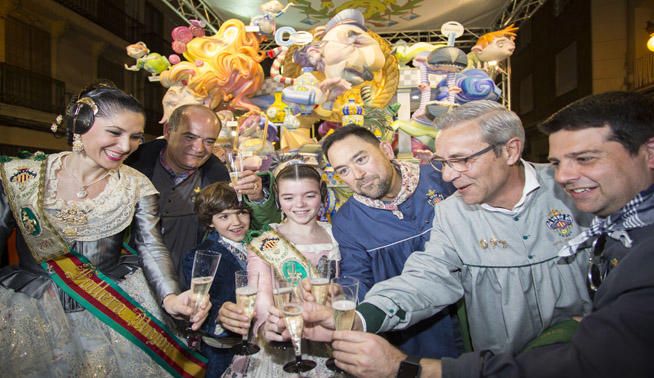 La falla infantil de Convento Jerusalén gana el primer premio de Especial