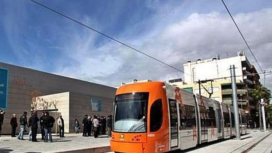  Final de la Línea 2 en la avenida de Alicante de San Vicente.