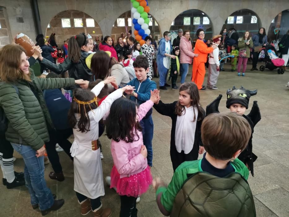 Carnaval en Galicia 2019 | Marín celebra su entroido infantil