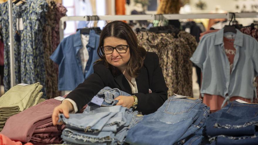 VÍDEO | La Fundación Asnimo celebra el Día Mundial del Síndrome de Down en el centro comercial El Corte Inglés de Avenidas de Palma