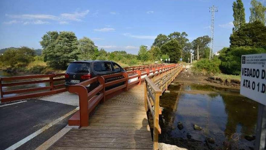 El puente está ubicado en la Xunqueira de Alba. // G. Santos