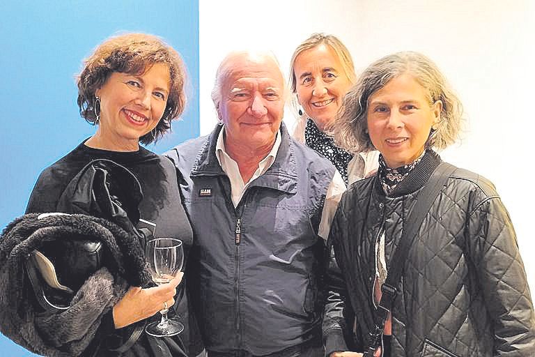 Montse Torras, Santi Fabré y Alessandra Davila.