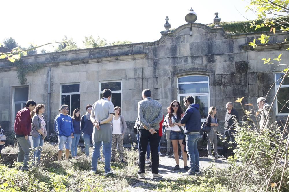 Trabajadores del CSIC visitan las instalaciones de la ETEA, donde se instalará su nuevo centro // Ricardo Grobas