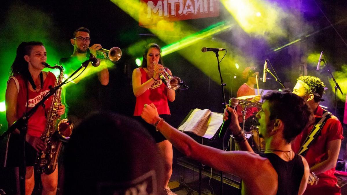 L’Orquestra Mitjanit serà l’encarregada d’amenitzar la nit de dissabte