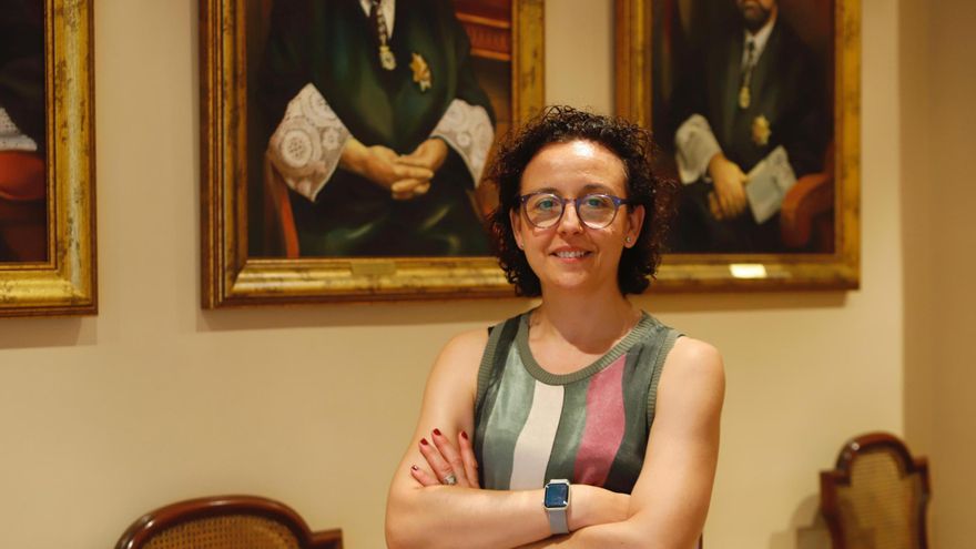 Entrevista a Begoña Molla: &quot;El legislador nos tiene que ayudar para que los procuradores tengamos los mismos derechos que cualquier trabajador&quot;
