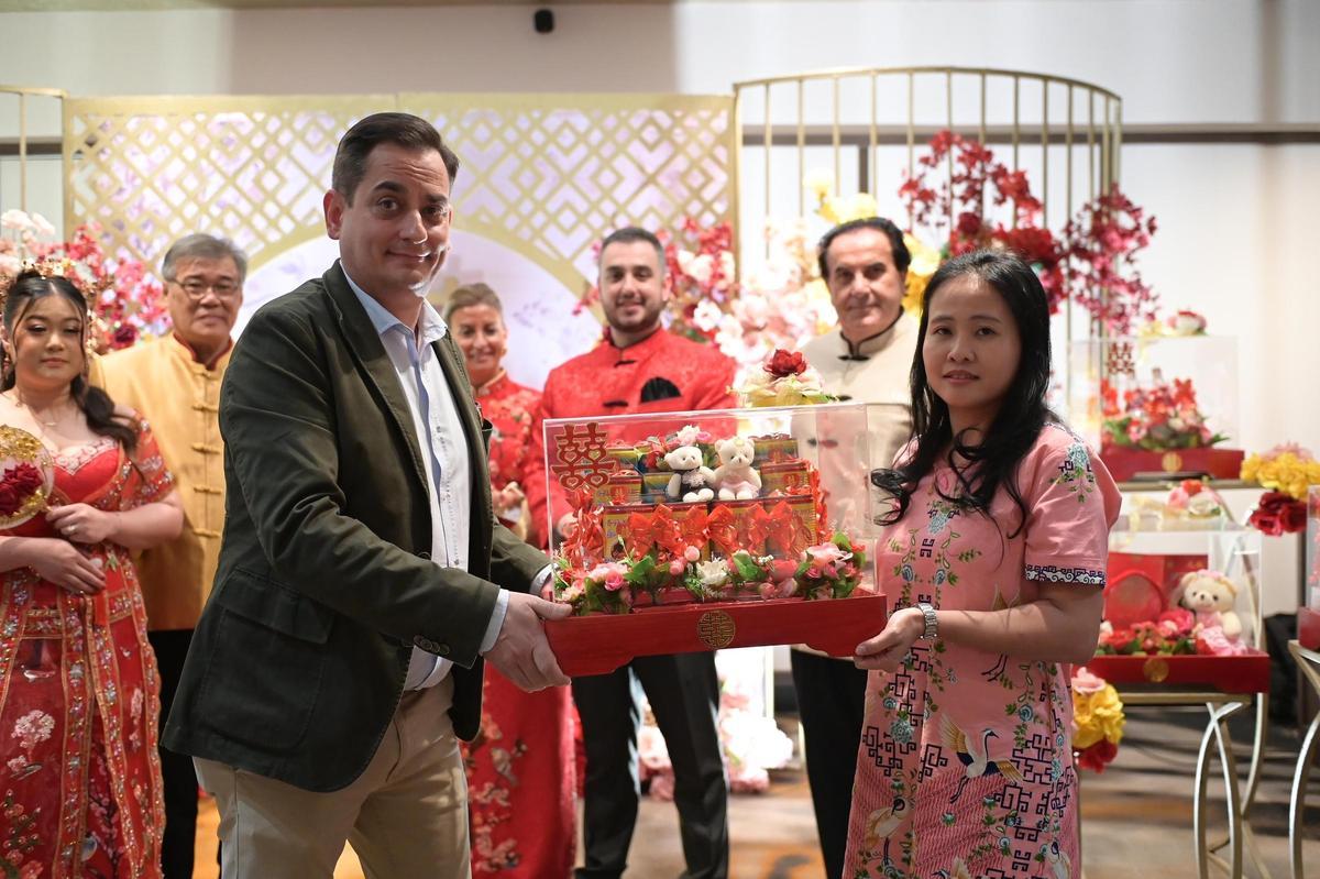 Fotogalería | La boda de un extremeño en Indonesia, en imágenes