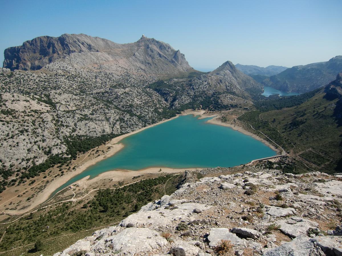 Embalse de Cúber, desde el puig de l'Ofre
