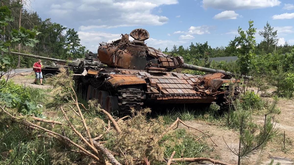 Tanques calcinados en Irpin.jpg