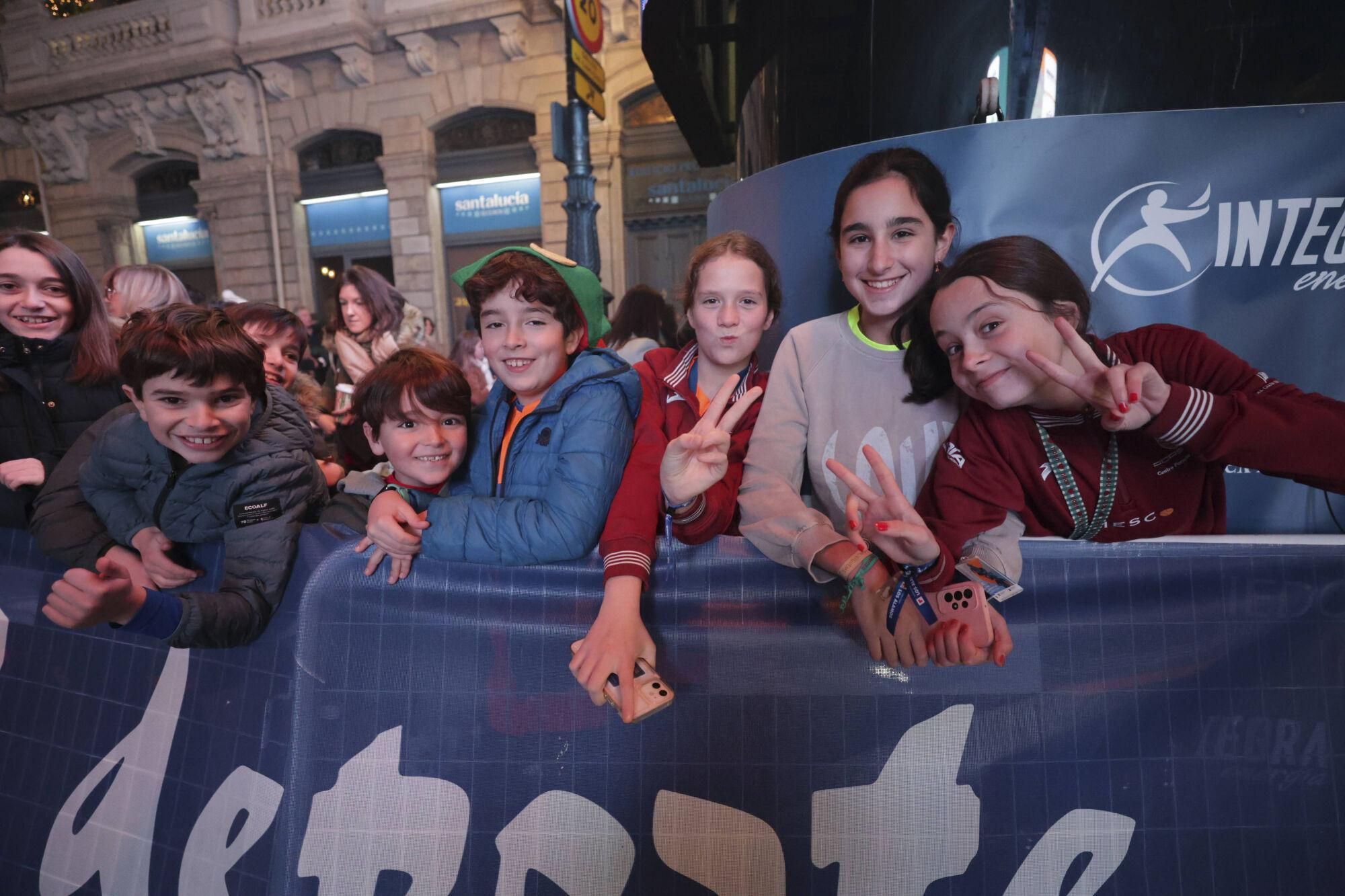EN IMÁGENES: Alejandro Onís y Mariam Benkert saltan del segundo al primer puesto en la San Silvestre de Oviedo