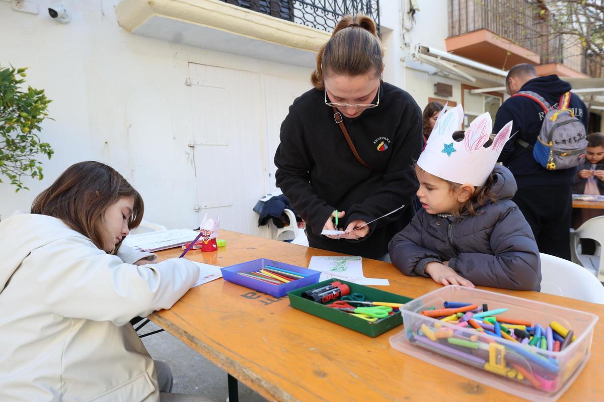 Actividades infantiles durante la entrega de las cartas al paje real en Ibiza