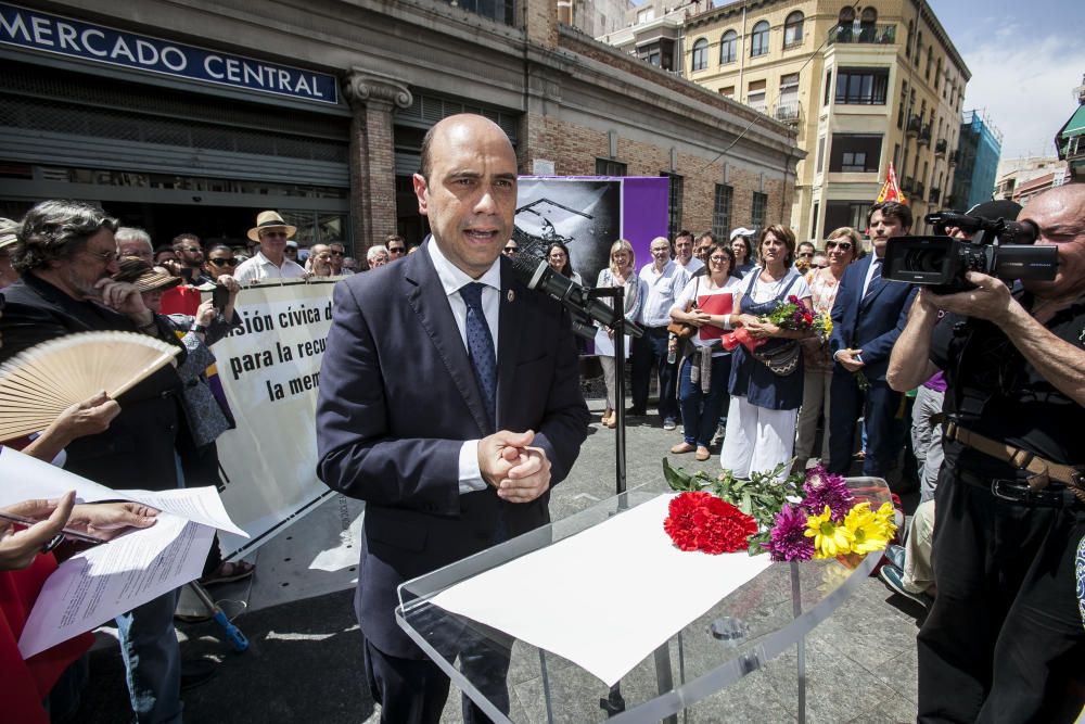 Homenaje a las víctimas del bombardeo del Mercado