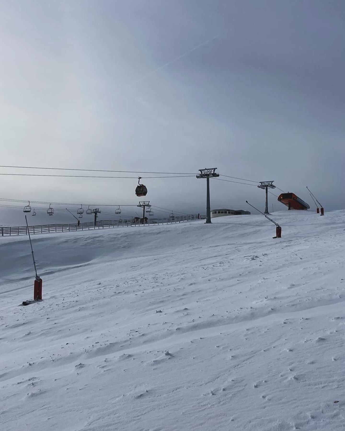 La nieve llega a la estaciones de esquí asturianas