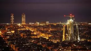 Noches tórridas, casi infernales: Barcelona lleva casi un mes yéndose a dormir a más de 25 grados