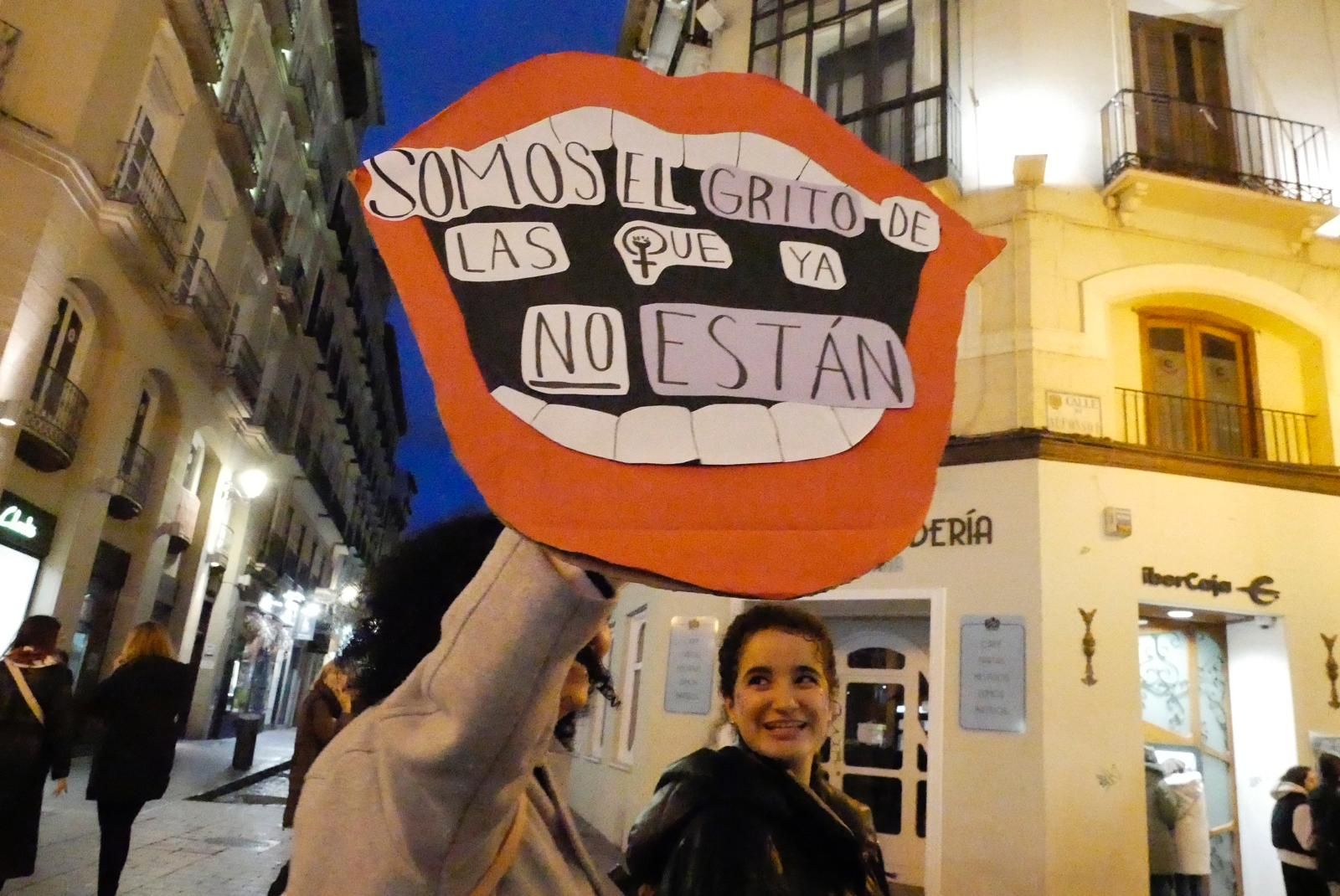 8M, Día de la Mujer | La marea feminista toma Zaragoza