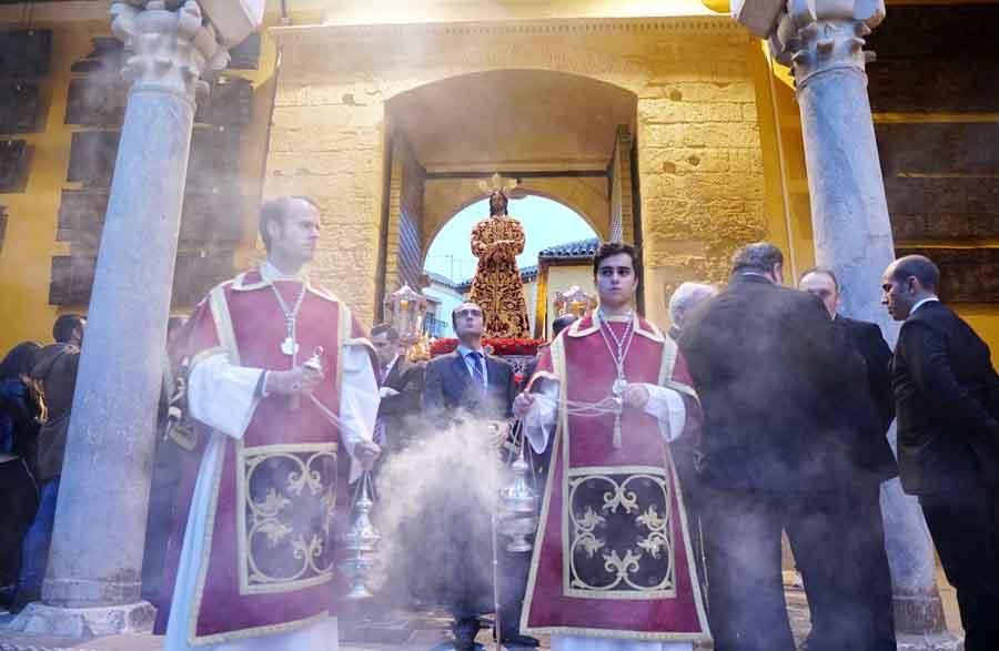 El Vía Crucis de las Cofradías en imágenes.