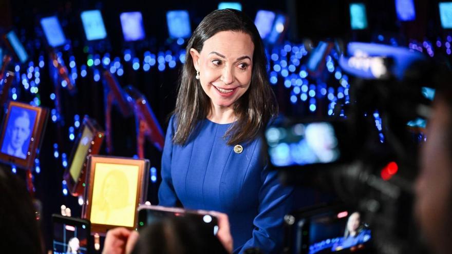 María Corina Machado, en la inauguració de l’exposició sobre el premi Nobel de la pau, ahir a Oslo. |  NAINA HELÉN JÅMA / BLOOMBERG