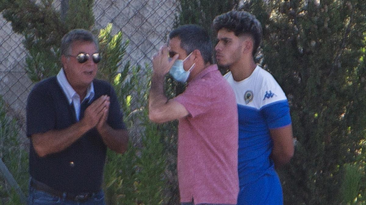 Enrique Ortiz, Carmelo de Pozo y Abde, durante un entrenamiento en Fontcalent este verano.