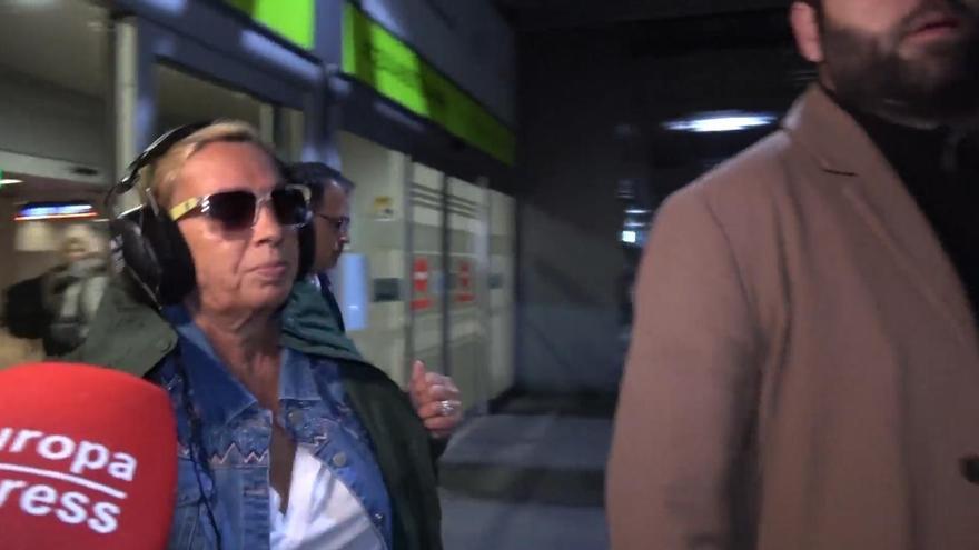 Carmen Borrego llega a Madrid tras abandonar &#039;Supervivientes&#039;: &quot;Me siento como en casa&quot;