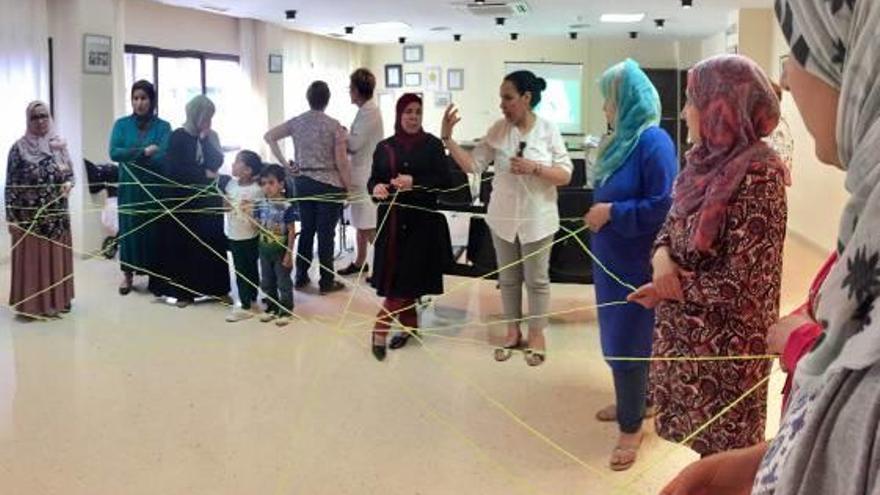 Grupo de mujeres en una actividad del programa.