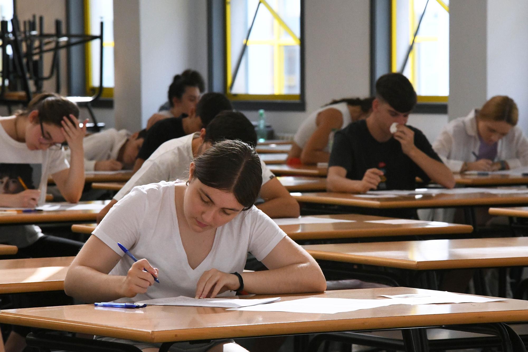 Casi 500 estudiantes inician en A Coruña la ABAU extraordinaria