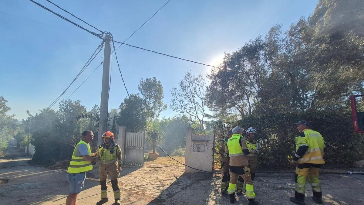 Imagen del Consorci Provincial de Bombers en una de las viviendas desalojadas.