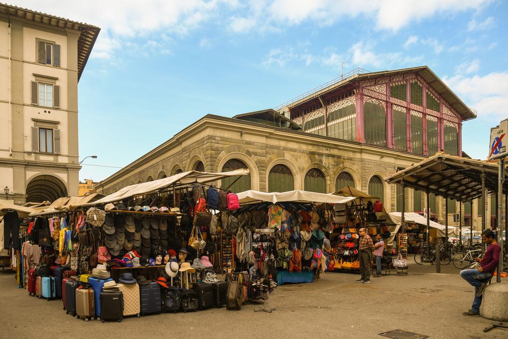 Una buena forma de conocer Florencia es a través de sus mercadillos callejeros.