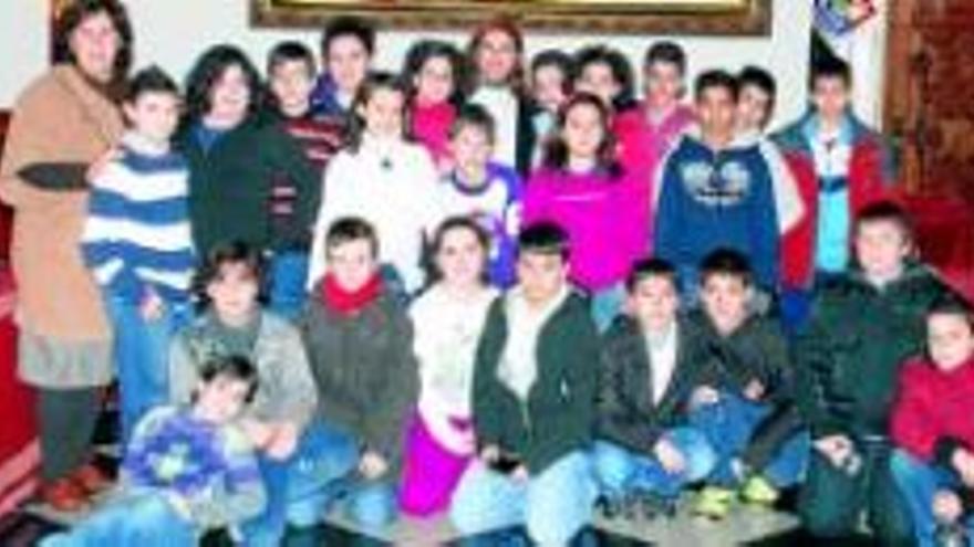 El colegio zurbaran, de coria, visita la diputacion